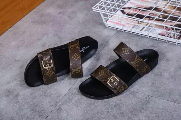 LV Slippers Women--030